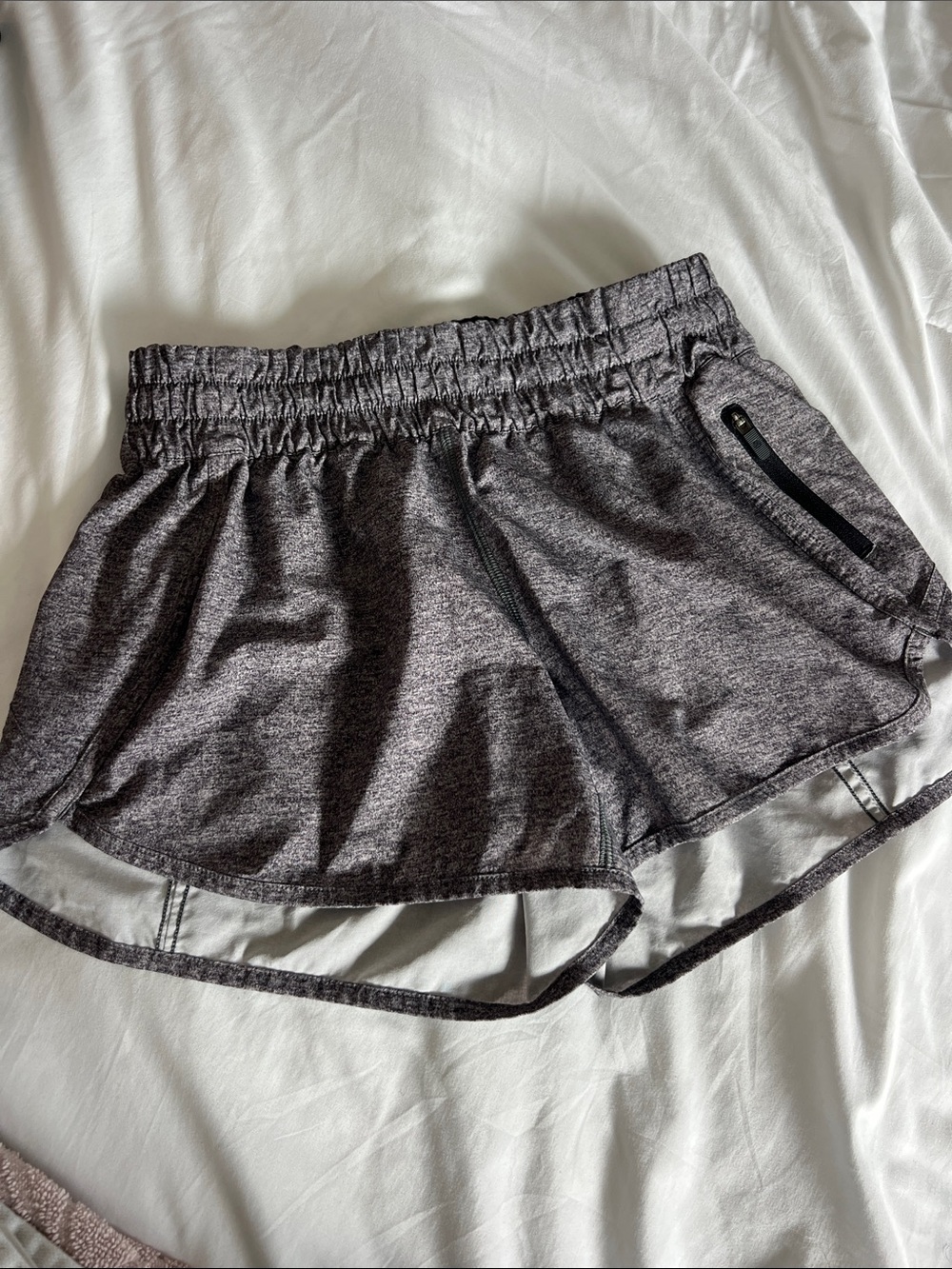 Lululemon tracker shorts